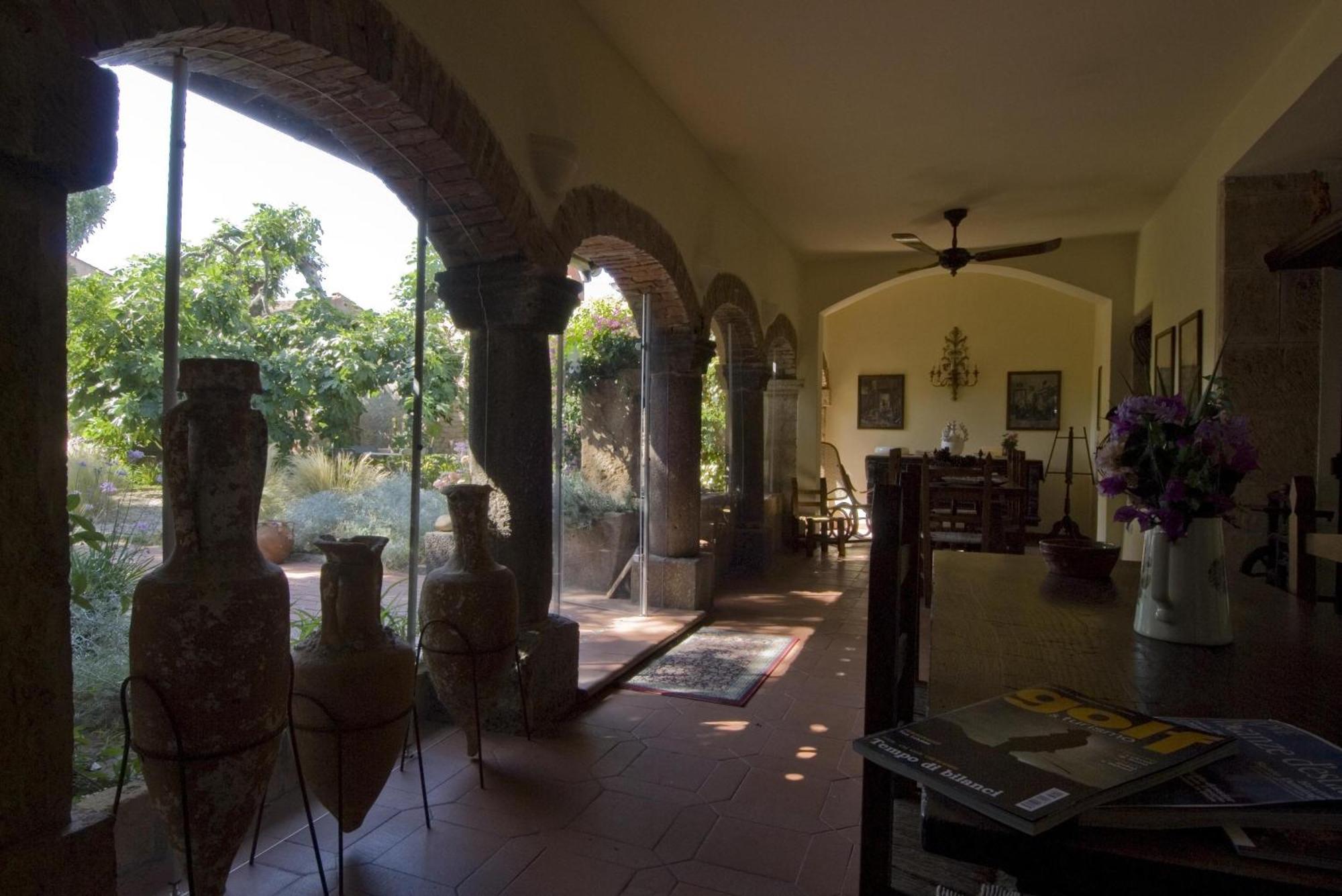 Hotel Lucrezia Riola Sardo Buitenkant foto