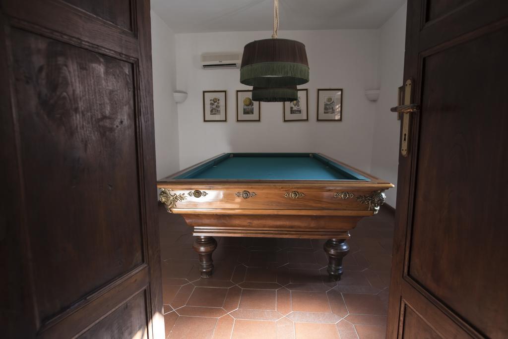 Hotel Lucrezia Riola Sardo Buitenkant foto