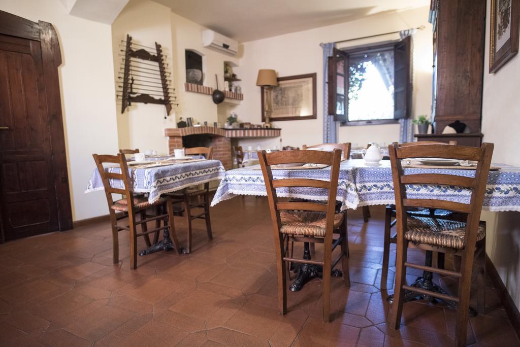 Hotel Lucrezia Riola Sardo Buitenkant foto